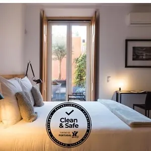 https://flora-chiado-apartments.hotels-lisbon-portugal.com